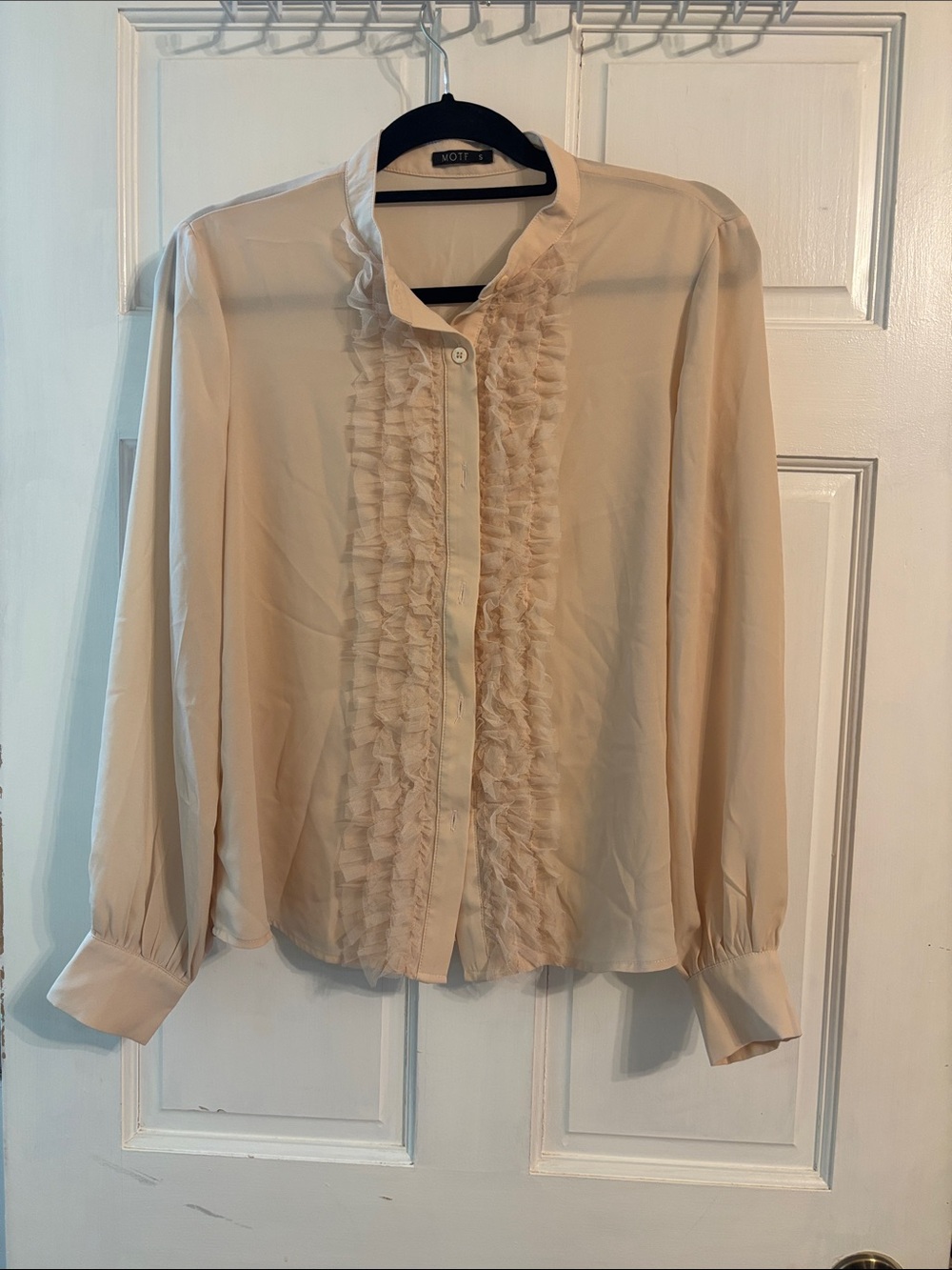 MOTF Ruffled Button-Down Blouse in Cream/blush